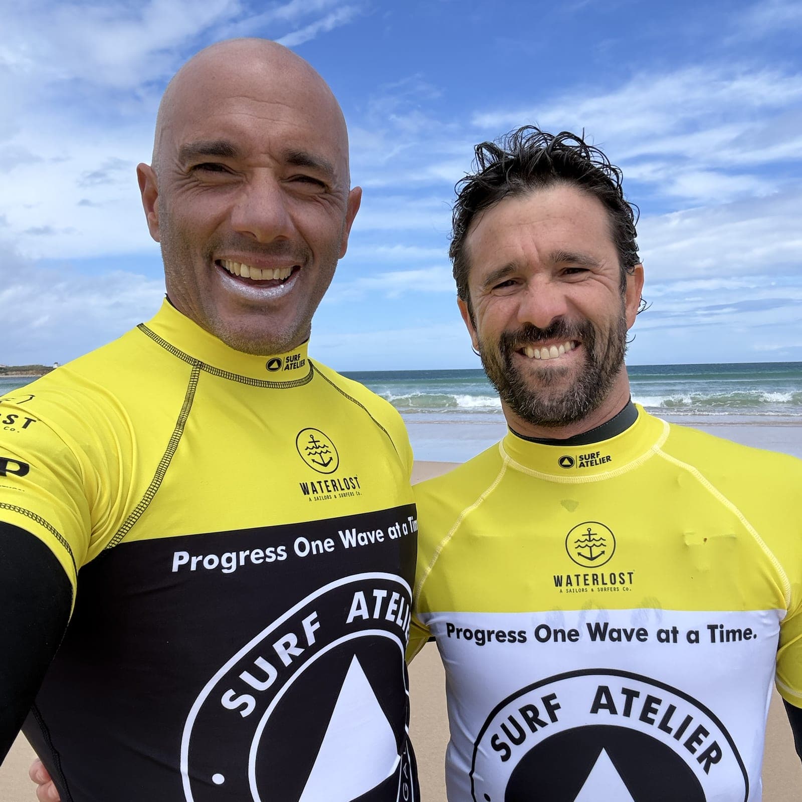 Surf Atelier beach moment in Peniche